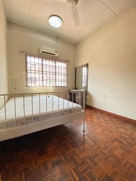 Rumah Teres 2 Tingkat untuk Dijual di Taman Sungai Kapar Indah (Kapar) - Zarema Kulbuzheva - Bedroom - PropertyGuru.com.my