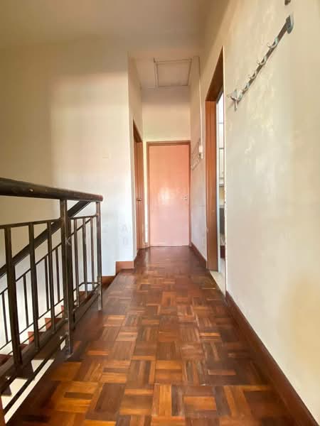 Rumah Teres 2 Tingkat untuk Dijual di Taman Sungai Kapar Indah (Kapar) - Zarema Kulbuzheva - Corridor - PropertyGuru.com.my