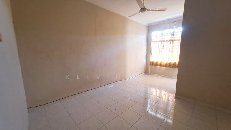 2-storey Terraced House for Sale in Taman Desa Melati (Nilai) - Kelvin Lee - Living Room - PropertyGuru.com.my