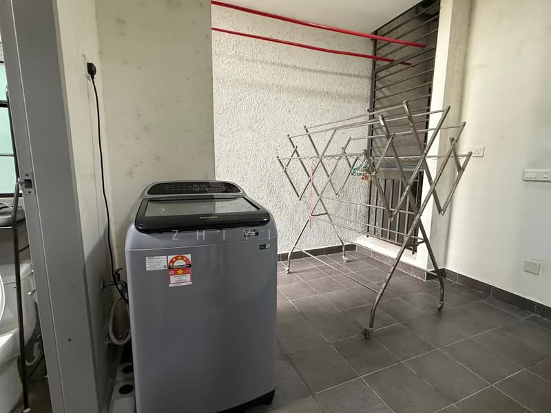 Service Residence for Sale at G Residence - Zhiyi Lee - Yard - PropertyGuru.com.my