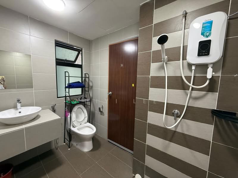 Service Residence for Sale at G Residence - Zhiyi Lee - Bathroom - PropertyGuru.com.my