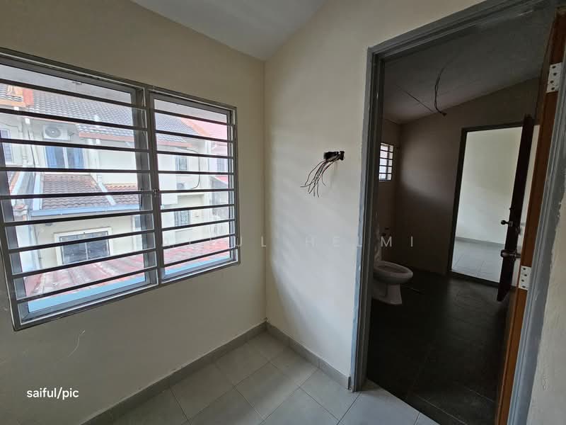 2-storey Terraced House for Sale in Bukit Jelutong (Shah Alam) - SAIFUL HELMI - Bathroom - PropertyGuru.com.my