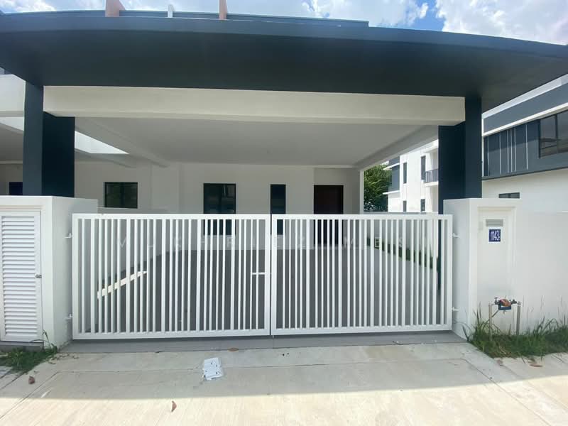 Rumah Teres 2 Tingkat untuk Dijual di Bandar Sri Sendayan (Negeri Sembilan) - Mukhriez Mesh - PropertyGuru.com.my