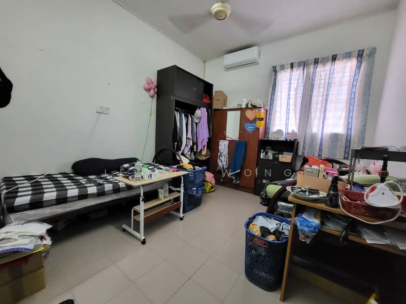 1.5-storey Terraced House for Sale in Bandar Tasik Puteri (Rawang) - Jessie Wong - Bedroom - PropertyGuru.com.my