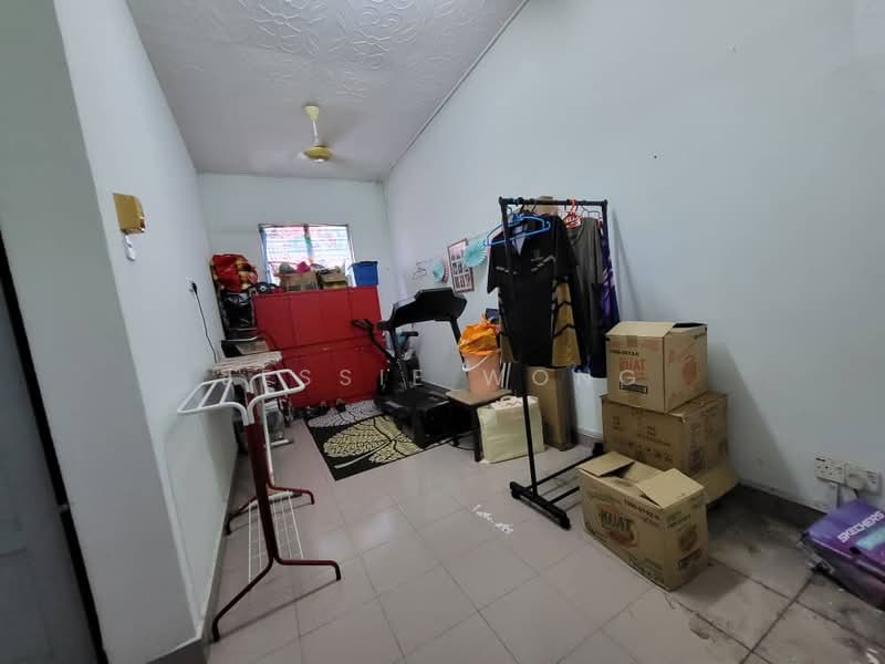 1.5-storey Terraced House for Sale in Bandar Tasik Puteri (Rawang) - Jessie Wong - Interior - PropertyGuru.com.my