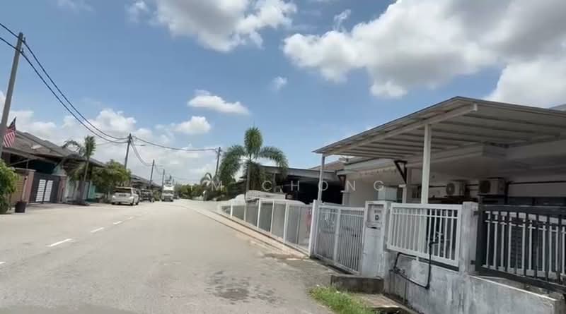 Terraced House for Sale in Bandar Putera 2 (Klang) - Kim Chong - Exterior - PropertyGuru.com.my