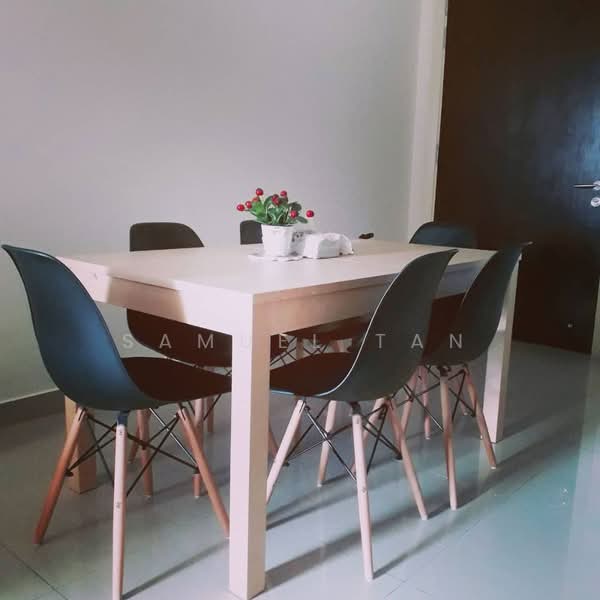 Service Residence for Rent at Saville @ Melawati - Samuel Tan - Dining Room - PropertyGuru.com.my