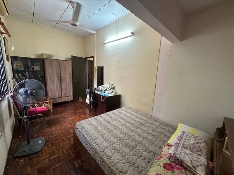 2-storey Terraced House for Sale in Taman Ipoh Jaya (Ipoh) - Sam Lam - PropertyGuru.com.my