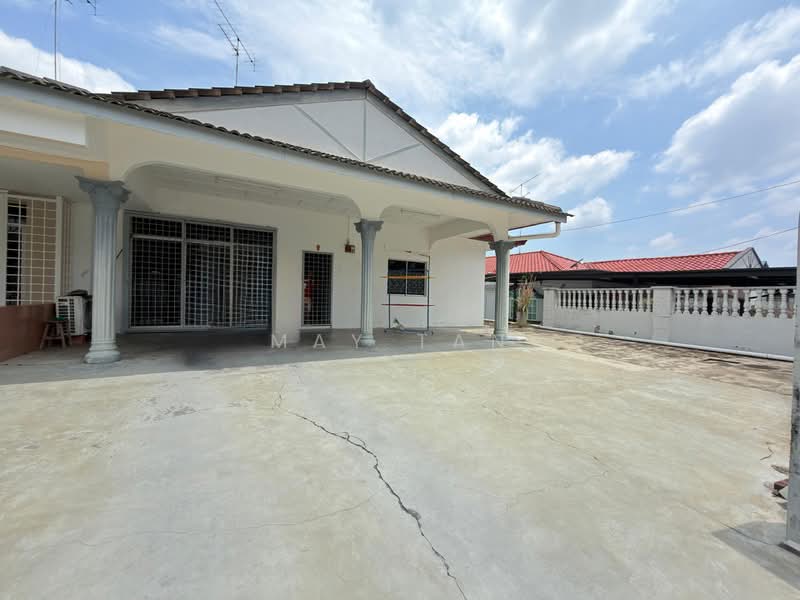 Rumah Berkembar untuk Dijual di Kampung Masjid Lama (Kluang) - May Tan - PropertyGuru.com.my