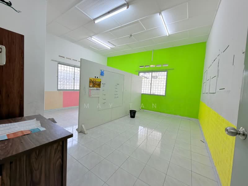 Rumah Berkembar untuk Dijual di Kampung Masjid Lama (Kluang) - May Tan - PropertyGuru.com.my
