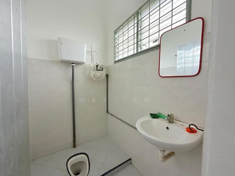 Rumah Berkembar untuk Dijual di Kampung Masjid Lama (Kluang) - May Tan - PropertyGuru.com.my