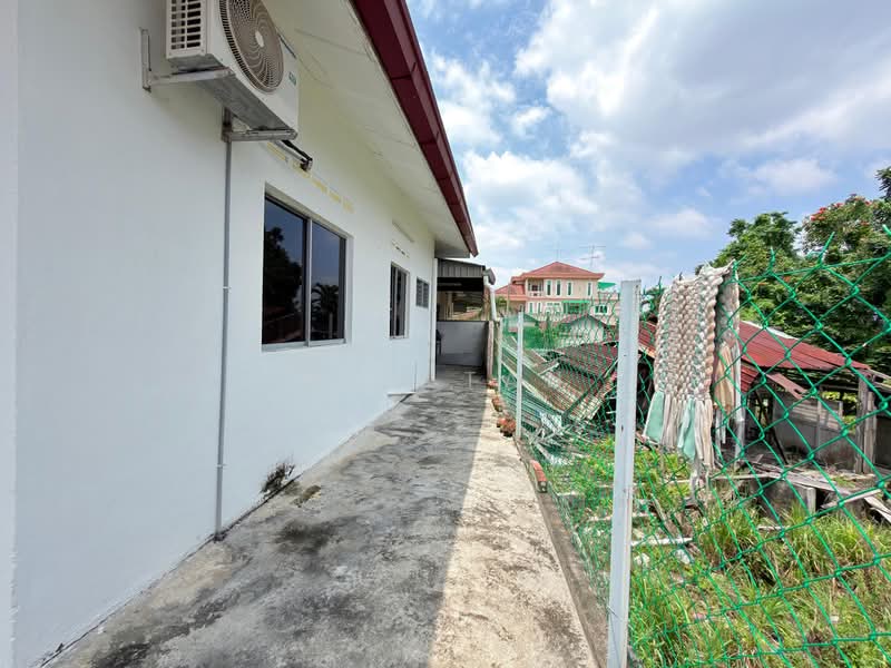 Rumah Berkembar untuk Dijual di Kampung Masjid Lama (Kluang) - May Tan - PropertyGuru.com.my