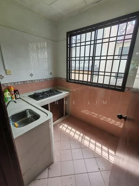 Rumah Teres 2 Tingkat untuk Dijual di Taman Perling (Perling) - Yvonne Lim - Kitchen - PropertyGuru.com.my