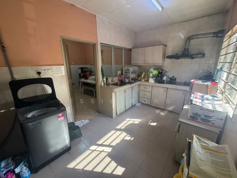 Rumah Teres 2 Tingkat untuk Dijual di Taman Tun Perak (Rawang) - Jessie Wong - Kitchen - PropertyGuru.com.my