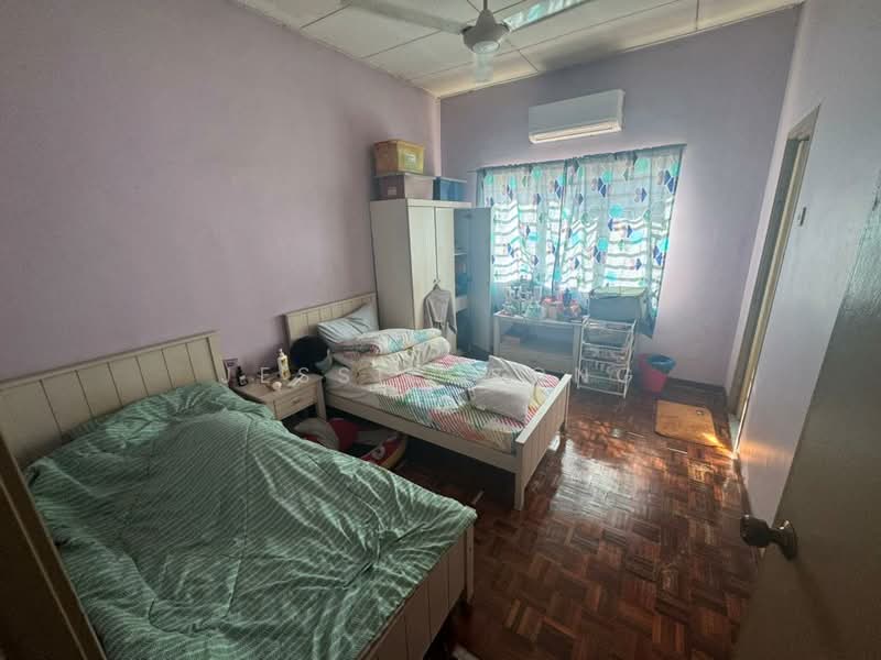 Rumah Teres 2 Tingkat untuk Dijual di Taman Tun Perak (Rawang) - Jessie Wong - Bedroom - PropertyGuru.com.my