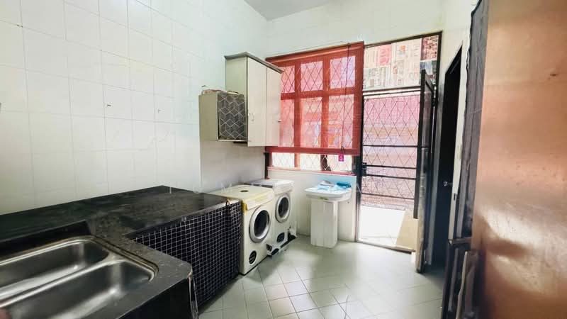 Rumah Berkembar untuk Dijual di Taman Sutera (Johor Bahru) - Tommy Tai - Kitchen - PropertyGuru.com.my