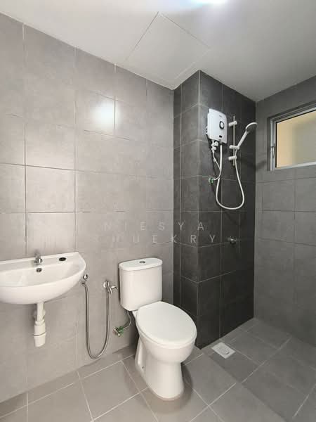 Condominium for Rent at Residensi Sateria - Niesya Shuekry - Bathroom - PropertyGuru.com.my