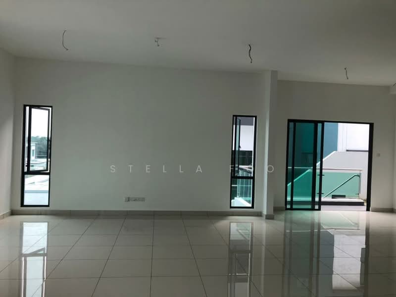 Semi-Detached House for Rent in Dengkil (Selangor) - Stella Foo - Living Room - PropertyGuru.com.my