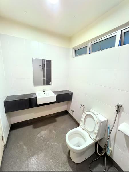 Apartment for Rent at Idaman Residence - Sun Yap - Bathroom - PropertyGuru.com.my