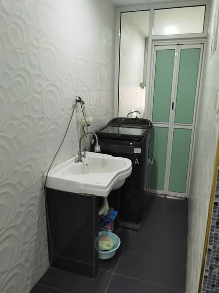 Semi-Detached House for Rent in Lake Fields (Sungai Besi) - Suki Tan - PropertyGuru.com.my
