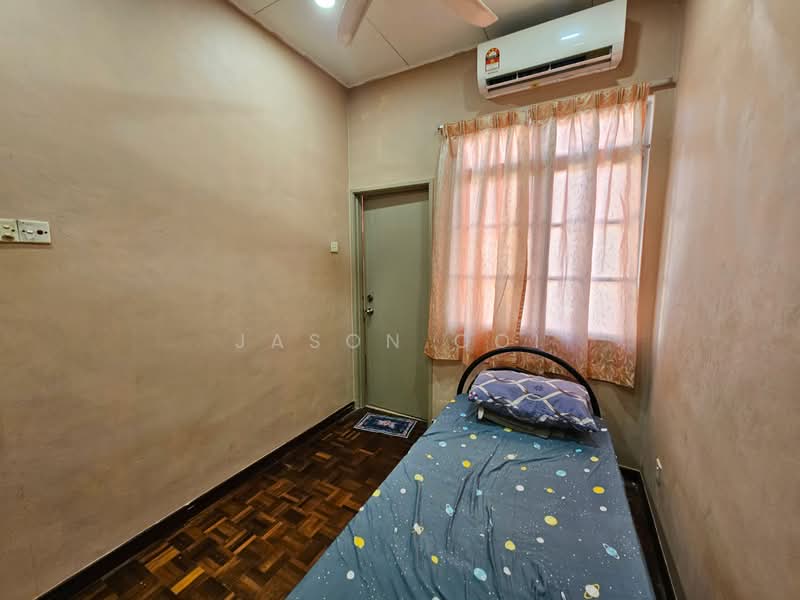 Rumah Teres 2 Tingkat untuk Dijual di Putra Permai (Subang Jaya) - Jason Ooi - Bedroom - PropertyGuru.com.my