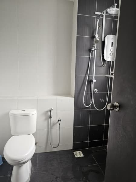 Rumah Teres untuk Dijual di Taman Semenyih Mewah (Semenyih) - Daniel Low - Bathroom - PropertyGuru.com.my