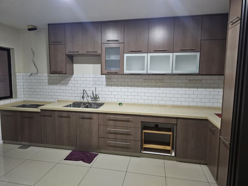 Rumah Teres untuk Dijual di Taman Semenyih Mewah (Semenyih) - Daniel Low - Kitchen - PropertyGuru.com.my