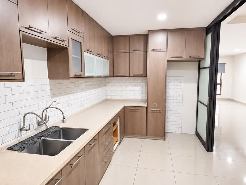 Terraced House for Sale in Taman Semenyih Mewah (Semenyih) - Daniel Low - Kitchen - PropertyGuru.com.my