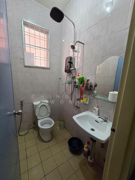 Apartment for Sale at Taman Penampang Apartment - Ching Hui Wong - Bathroom - PropertyGuru.com.my