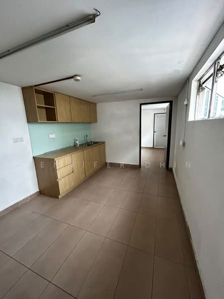 Office for Rent in Kuchai Lama (Kuala Lumpur) - Jennifer Chin - Kitchen - PropertyGuru.com.my