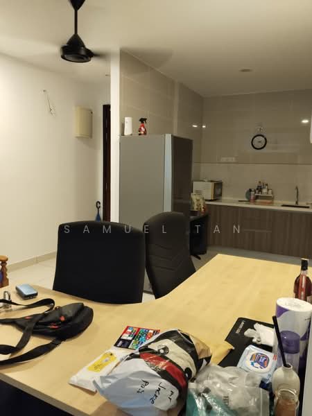 Condominium for Rent at Paraiso Residence @ The Earth - Samuel Tan - Kitchen - PropertyGuru.com.my