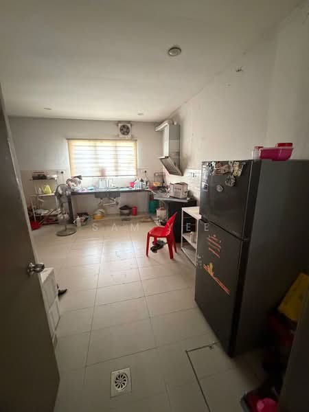 Rumah Teres 2 Tingkat untuk Disewa di Aman Putri (Sungai Buloh) - Sam Yee - Kitchen - PropertyGuru.com.my