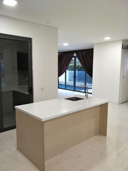 Semi-Detached House for Rent in Lake Fields (Sungai Besi) - Suki Tan - Kitchen - PropertyGuru.com.my