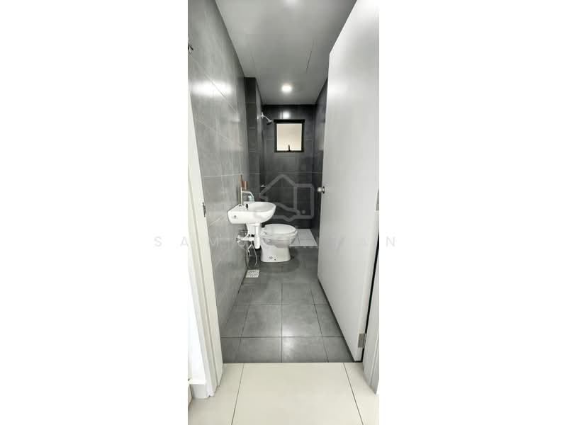 Pangsapuri untuk Disewa di Laman Seri Harmoni (LSH33) - Samuel Tan - Bathroom - PropertyGuru.com.my