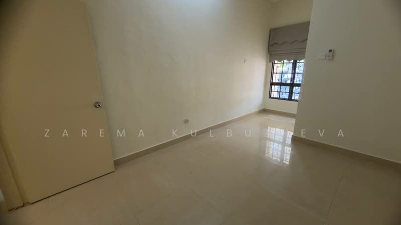 2-storey Terraced House for Sale in Bukit Jelutong (Shah Alam) - Zarema Kulbuzheva - Interior - PropertyGuru.com.my