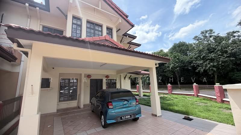 2-storey Terraced House for Sale in Bukit Jelutong (Shah Alam) - Zarema Kulbuzheva - Exterior - PropertyGuru.com.my