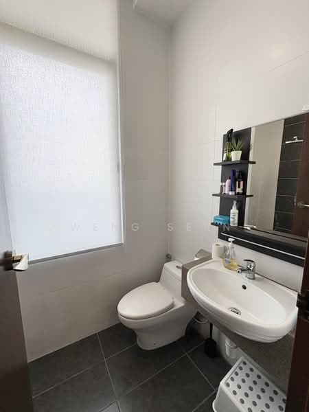 Condominium for Rent at Logan Residency (Logan Mansion) - Weng Sern - Bathroom - PropertyGuru.com.my