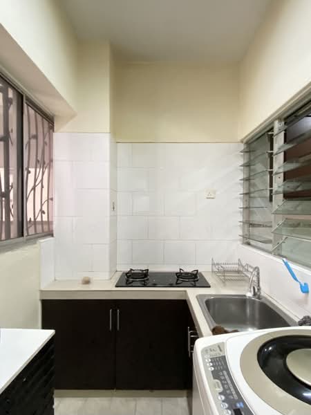 Condominium for Rent at Kelana Mahkota - Yvonne Quah - Kitchen - PropertyGuru.com.my