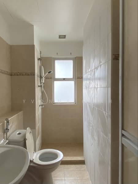 Condominium for Rent at Kelana Mahkota - Yvonne Quah - Bathroom - PropertyGuru.com.my