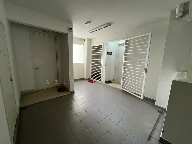 Servis Apartment untuk Dijual di One Maxim - Azli Ibrahim - Entrance - PropertyGuru.com.my