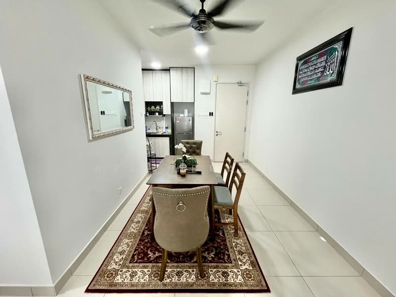 Servis Apartment untuk Dijual di One Maxim - Azli Ibrahim - Dining Room - PropertyGuru.com.my