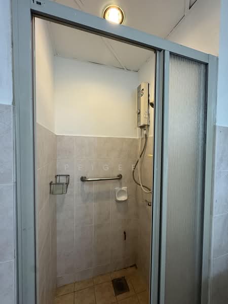 Condominium for Sale at Changkat View - PeiGee . - Bathroom - PropertyGuru.com.my