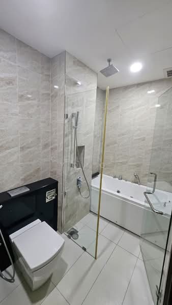 Service Residence for Sale at Paragon Suites @ CIQ - Celine Yong - Bathroom - PropertyGuru.com.my