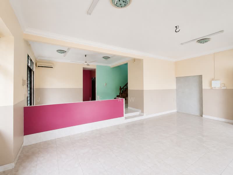 Semi-Detached House for Sale in Taman Perling (Perling) - Janelle Aw Yong - Interior - PropertyGuru.com.my