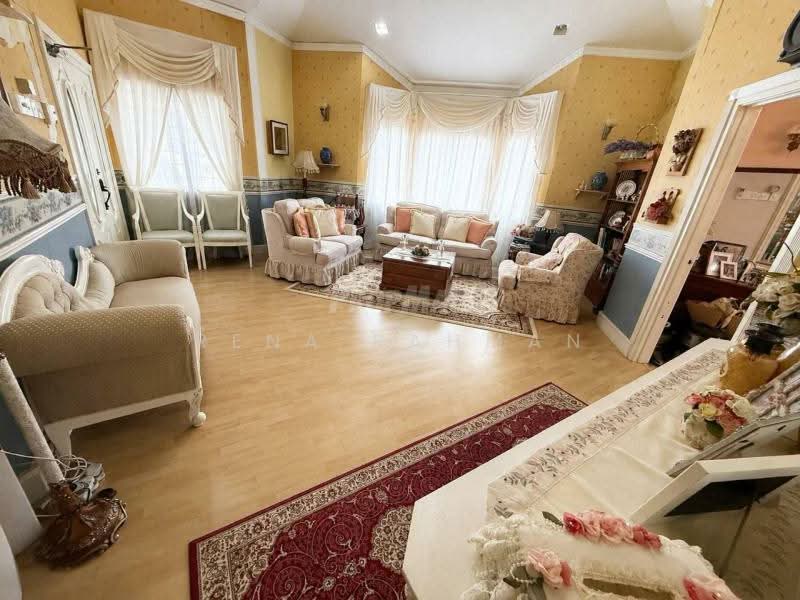 Bungalow for Sale in Taman Rasah Kemayan (Rasah) - Rena Rahman - Living Room - PropertyGuru.com.my