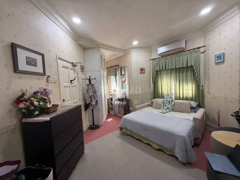 Bungalow for Sale in Taman Rasah Kemayan (Rasah) - Rena Rahman - Bedroom - PropertyGuru.com.my
