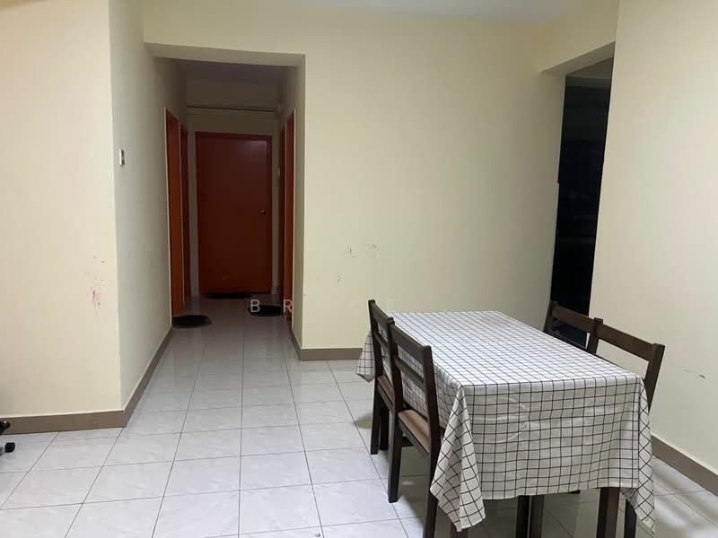 Condominium for Sale at Heritage - Bruce . - Corridor - PropertyGuru.com.my