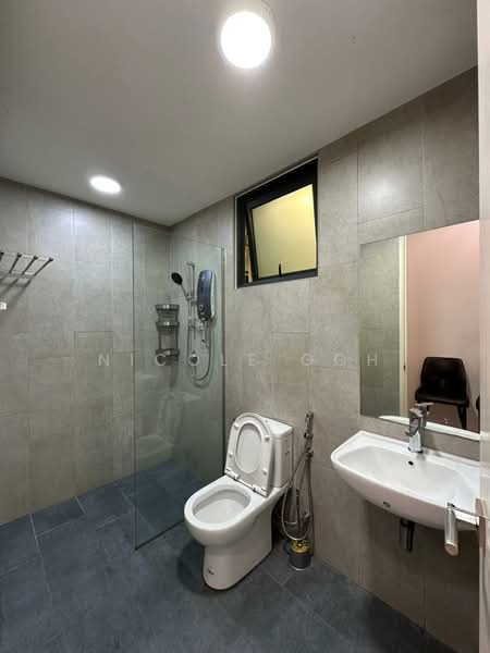 Service Residence for Sale at East Parc @ Manjalara - Nicole Goh - Bathroom - PropertyGuru.com.my