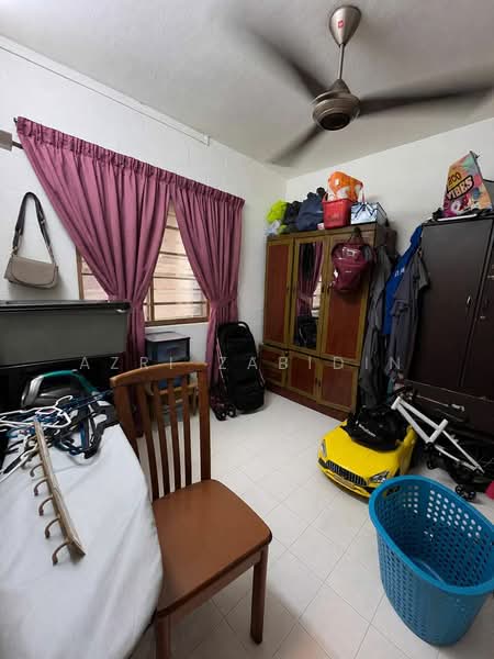 Rumah Flat untuk Dijual di Puchong Permai - Azri Zabidin - Bedroom - PropertyGuru.com.my