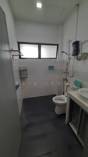 2-storey Terraced House for Rent in Taman Desa (Kuala Lumpur) - Rain Leow - Bathroom - PropertyGuru.com.my